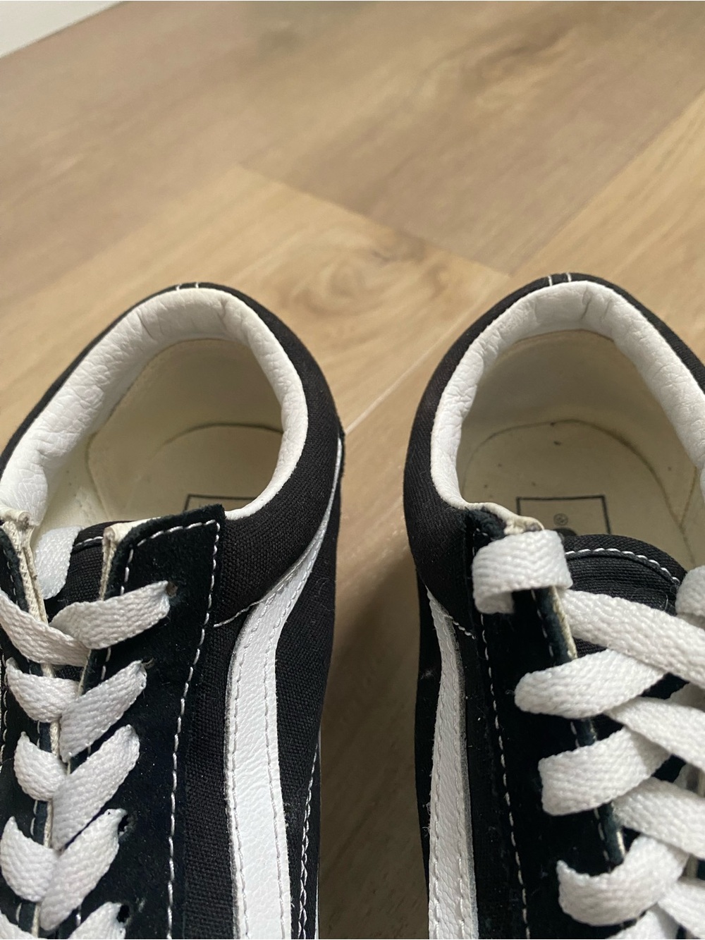 Vans Old Skool Stackform Suede Canvas Black White Platform Sneakers Size 7.5 - Picture 8 of 13